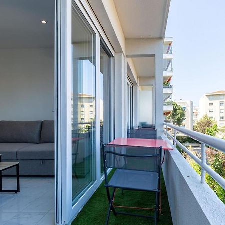 Le Cirodde One Bedroom Apt Completely Renovated Behind The Martinez Hotel Cannes Exterior foto